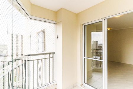 Apartamento para alugar com 66m², 2 quartos e 1 vaga Apartamento para alugar com 66m², 2 quartos e 1 vagaVaranda