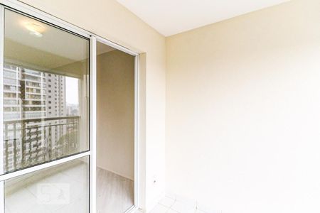 Apartamento para alugar com 66m², 2 quartos e 1 vaga Apartamento para alugar com 66m², 2 quartos e 1 vagaVaranda