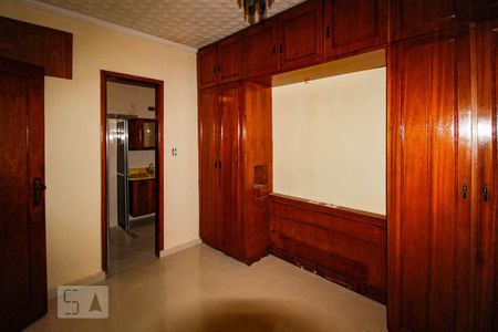 Suíte de casa à venda com 4 quartos, 196m² em Vila Augusta, Guarulhos