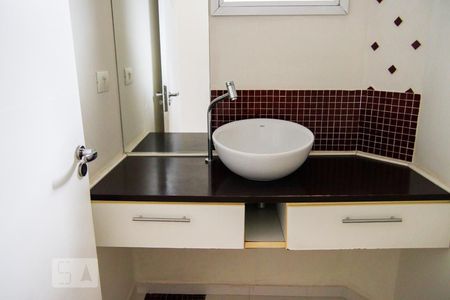 Apartamento à venda com 67m², 2 quartos e 2 vagas Apartamento à venda com 67m², 2 quartos e 2 vagasBanheiro