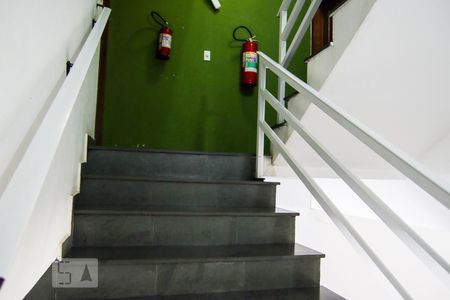 Apartamento à venda com 67m², 2 quartos e 2 vagas Apartamento à venda com 67m², 2 quartos e 2 vagasEscadas