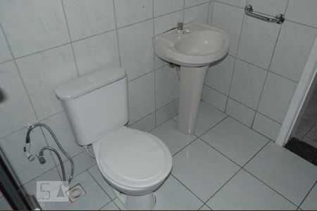 Casa para alugar com 200m², 2 quartos e 4 vagasBanheiro Social