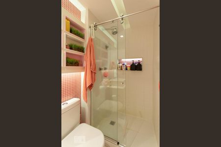 Apartamento à venda com 115m², 4 quartos e 2 vagasBanheiro