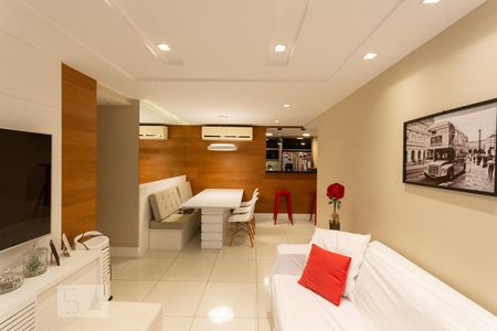 Sala de apartamento à venda com 4 quartos, 115m² em Tijuca, Rio de Janeiro