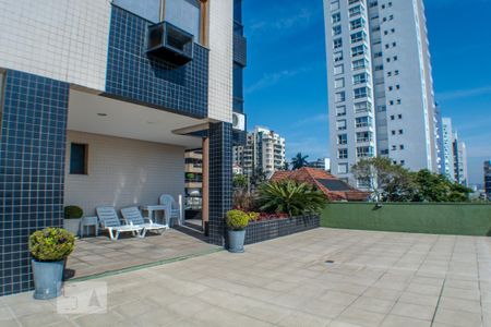 Apartamento para alugar com 96m², 2 quartos e 2 vagasÁrea comum - Piscina