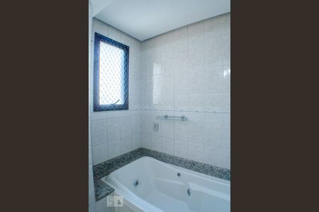 Apartamento para alugar com 96m², 2 quartos e 2 vagasBanheiro suite banheira