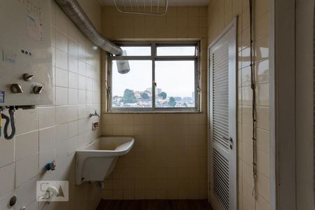 Apartamento à venda com 70m², 2 quartos e 1 vagaÁrea de Serviço