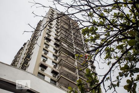 Apartamento à venda com 70m², 2 quartos e 1 vagaFachada