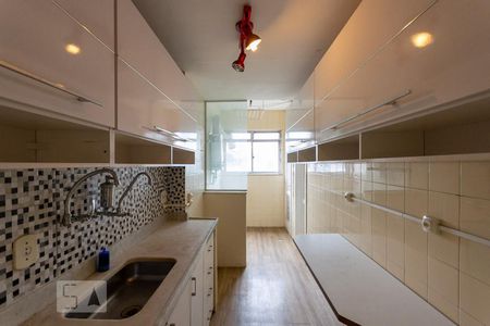 Apartamento à venda com 70m², 2 quartos e 1 vagaCozinha