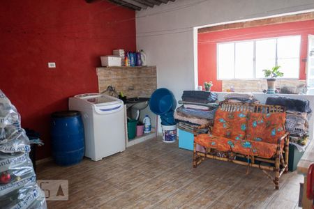 Casa à venda com 186m², 5 quartos e 2 vagas Casa à venda com 186m², 5 quartos e 2 vagasLavanderia