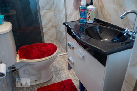 Casa à venda com 186m², 5 quartos e 2 vagas Casa à venda com 186m², 5 quartos e 2 vagasBanheiro da Suíte 3