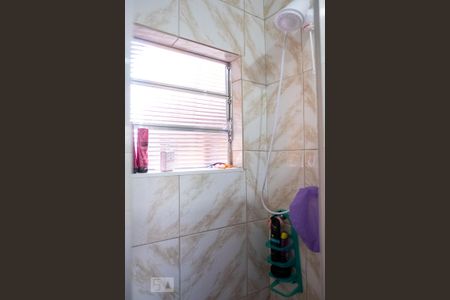 Casa à venda com 186m², 5 quartos e 2 vagas Casa à venda com 186m², 5 quartos e 2 vagasBanheiro da Suíte 2