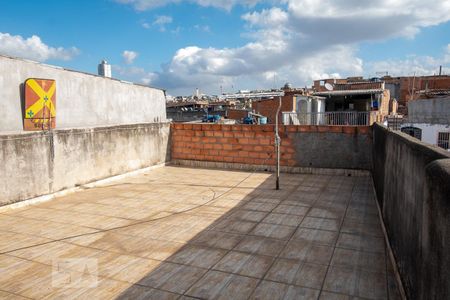 Casa à venda com 186m², 5 quartos e 2 vagas Casa à venda com 186m², 5 quartos e 2 vagasÁrea da Frente