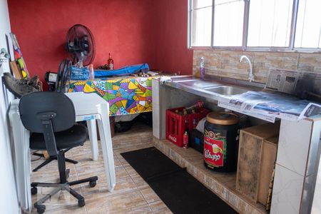 Casa à venda com 186m², 5 quartos e 2 vagas Casa à venda com 186m², 5 quartos e 2 vagasLavanderia