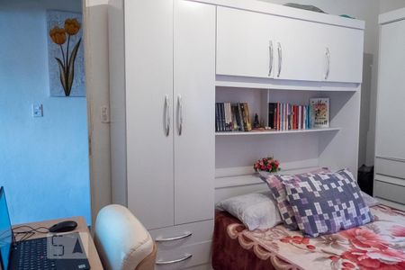 Casa à venda com 186m², 5 quartos e 2 vagas Casa à venda com 186m², 5 quartos e 2 vagasSuíte 2