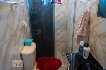 Casa à venda com 186m², 5 quartos e 2 vagas Casa à venda com 186m², 5 quartos e 2 vagasBanheiro da Suíte 3