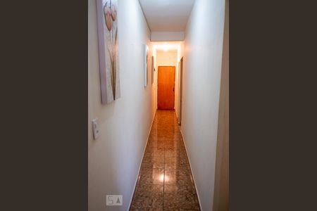 Corredor de casa à venda com 5 quartos, 186m² em Jardim Aurora (zona Leste), São Paulo
