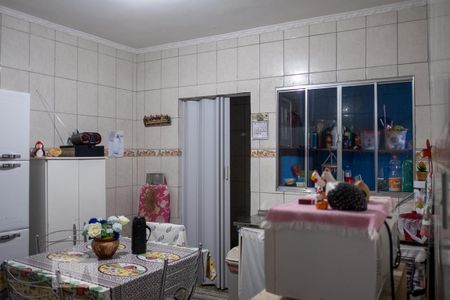 Casa à venda com 186m², 5 quartos e 2 vagas Casa à venda com 186m², 5 quartos e 2 vagasCozinha