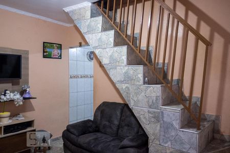 Casa à venda com 186m², 5 quartos e 2 vagas Casa à venda com 186m², 5 quartos e 2 vagasSala