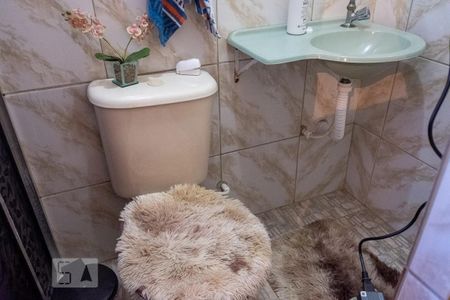Casa à venda com 186m², 5 quartos e 2 vagas Casa à venda com 186m², 5 quartos e 2 vagasBanheiro da Suíte 2