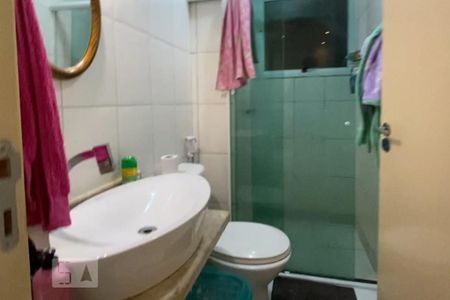 Banheiro de apartamento para alugar com 2 quartos, 47m² em Vila São Caetano, Sorocaba