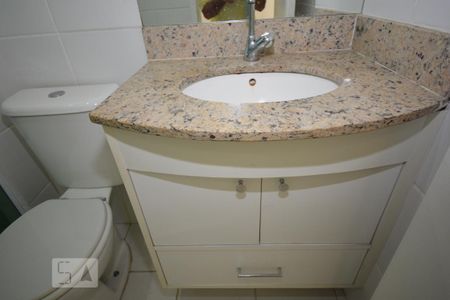 Apartamento à venda com 67m², 2 quartos e 1 vagaBanheiro Social