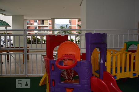 Apartamento à venda com 67m², 2 quartos e 1 vagaÁrea Comum - Playground
