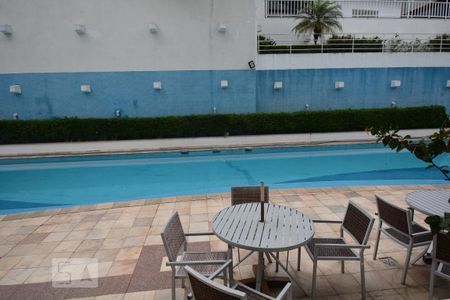 Apartamento à venda com 67m², 2 quartos e 1 vagaÁrea comum - Piscina