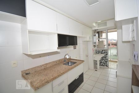 Apartamento à venda com 67m², 2 quartos e 1 vagaCozinha e Área de Serviço