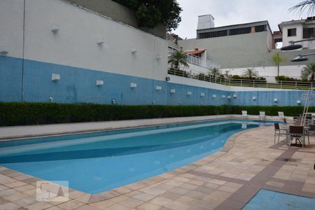 Apartamento à venda com 67m², 2 quartos e 1 vagaÁrea comum - Piscina