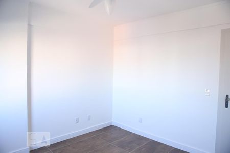 Quarto 1 de apartamento para alugar com 2 quartos, 73m² em Vila Assunção, Porto Alegre