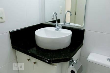 Casa para alugar com 115m², 3 quartos e 2 vagas Casa para alugar com 115m², 3 quartos e 2 vagasBanheiro Social - Pia