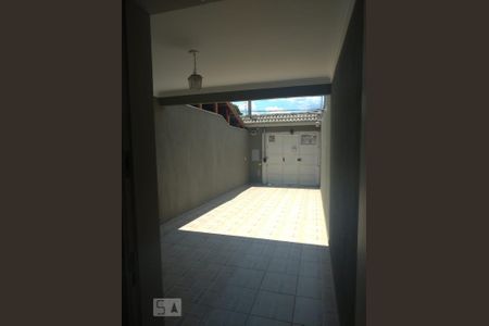 Casa para alugar com 115m², 3 quartos e 2 vagas Casa para alugar com 115m², 3 quartos e 2 vagasGaragem