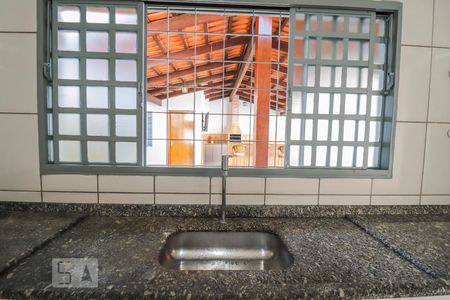 Casa para alugar com 286m², 3 quartos e 4 vagas Casa para alugar com 286m², 3 quartos e 4 vagasPia