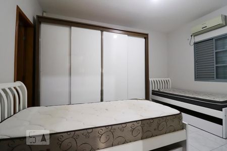 Casa para alugar com 286m², 3 quartos e 4 vagas Casa para alugar com 286m², 3 quartos e 4 vagasSuíte 2