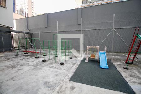 Apartamento para alugar com 110m², 3 quartos e 1 vaga Apartamento para alugar com 110m², 3 quartos e 1 vagaÁrea comum - Playground