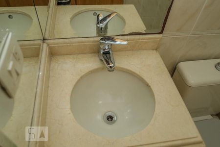 Apartamento para alugar com 90m², 3 quartos e 2 vagasBanheiro Social