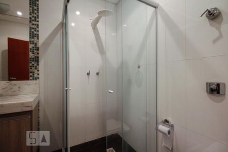 Casa à venda com 400m², 4 quartos e 8 vagasBanheiro Suíte 2