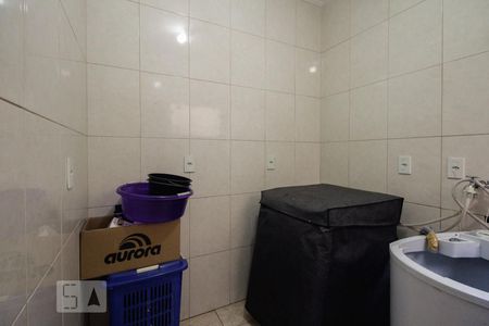 Casa à venda com 400m², 4 quartos e 8 vagasÁrea de serviço 