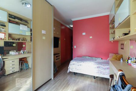 Casa à venda com 400m², 4 quartos e 8 vagasSuíte 3