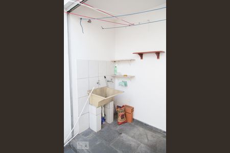 Casa para alugar com 60m², 1 quarto e sem vagaÁrea de Serviço