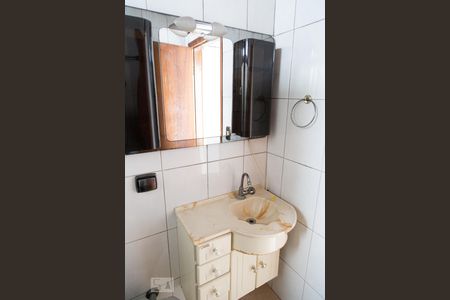 Casa para alugar com 60m², 1 quarto e sem vagaBanheiro