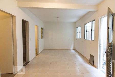 Sala de casa de condomínio para alugar com 2 quartos, 45m² em Saúde, São Paulo