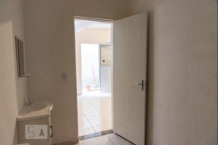 Casa de condomínio para alugar com 45m², 2 quartos e sem vaga Casa de condomínio para alugar com 45m², 2 quartos e sem vagaBanheiro