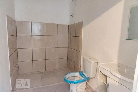 Casa de condomínio para alugar com 45m², 2 quartos e sem vaga Casa de condomínio para alugar com 45m², 2 quartos e sem vagaBanheiro