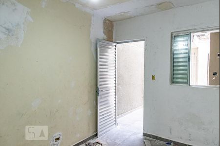 Casa de condomínio para alugar com 45m², 2 quartos e sem vaga Casa de condomínio para alugar com 45m², 2 quartos e sem vagaEdícula