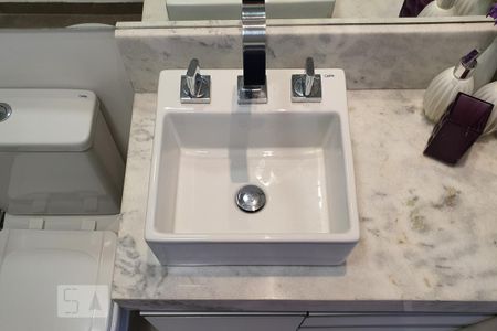 Apartamento para alugar com 56m², 2 quartos e 1 vaga Apartamento para alugar com 56m², 2 quartos e 1 vagaBanheiro
