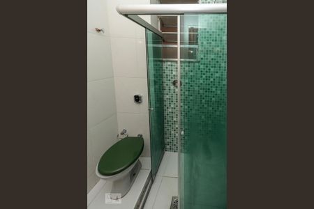 Apartamento à venda com 70m², 2 quartos e 1 vaga Apartamento à venda com 70m², 2 quartos e 1 vagaBanheiro