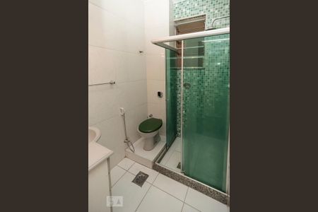Apartamento à venda com 70m², 2 quartos e 1 vaga Apartamento à venda com 70m², 2 quartos e 1 vagaBanheiro