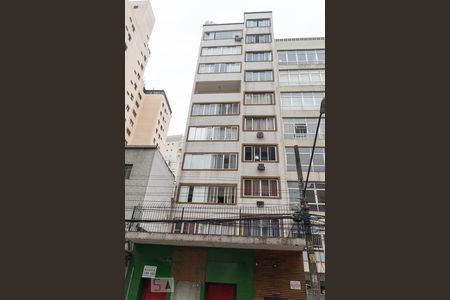 Apartamento à venda com 64m², 1 quarto e sem vagaFachada